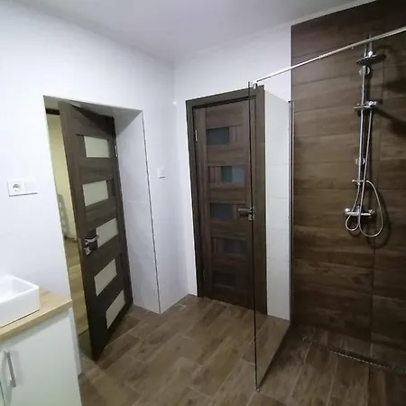 Sosto * Mestecǎneşti