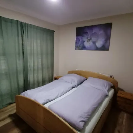 Sosto Apartment *